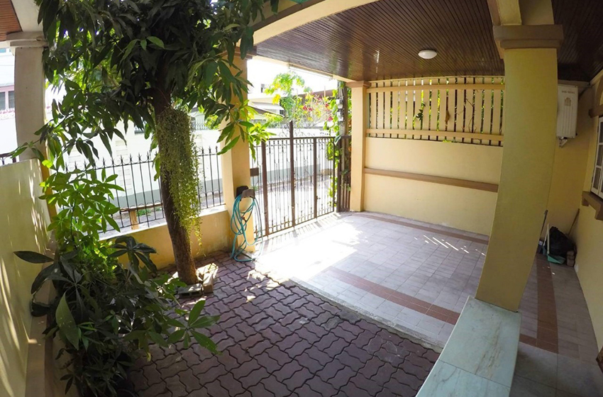 Townhouse in Sukhumvit 